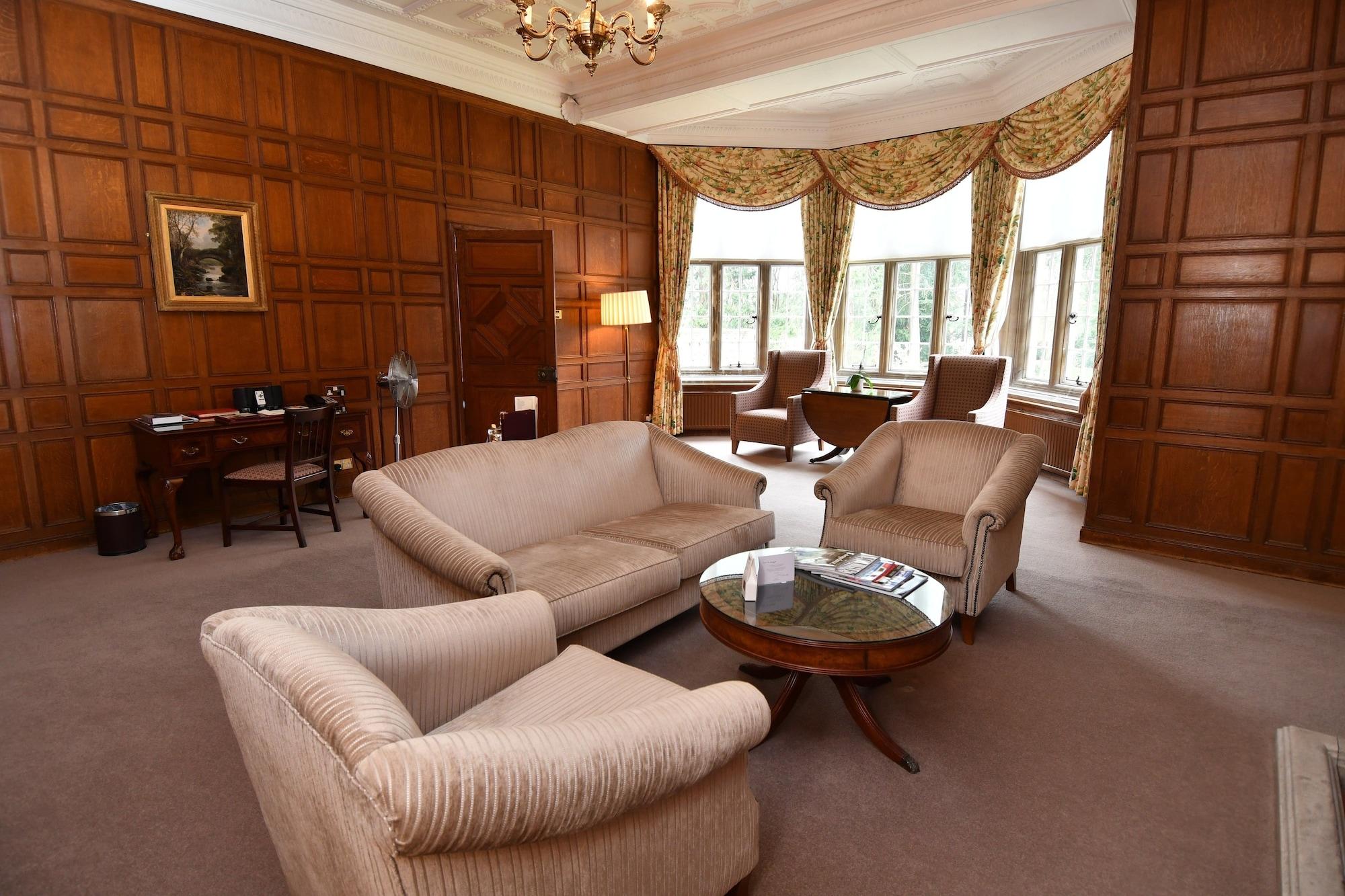 Tylney Hall * Hook (Hampshire)
